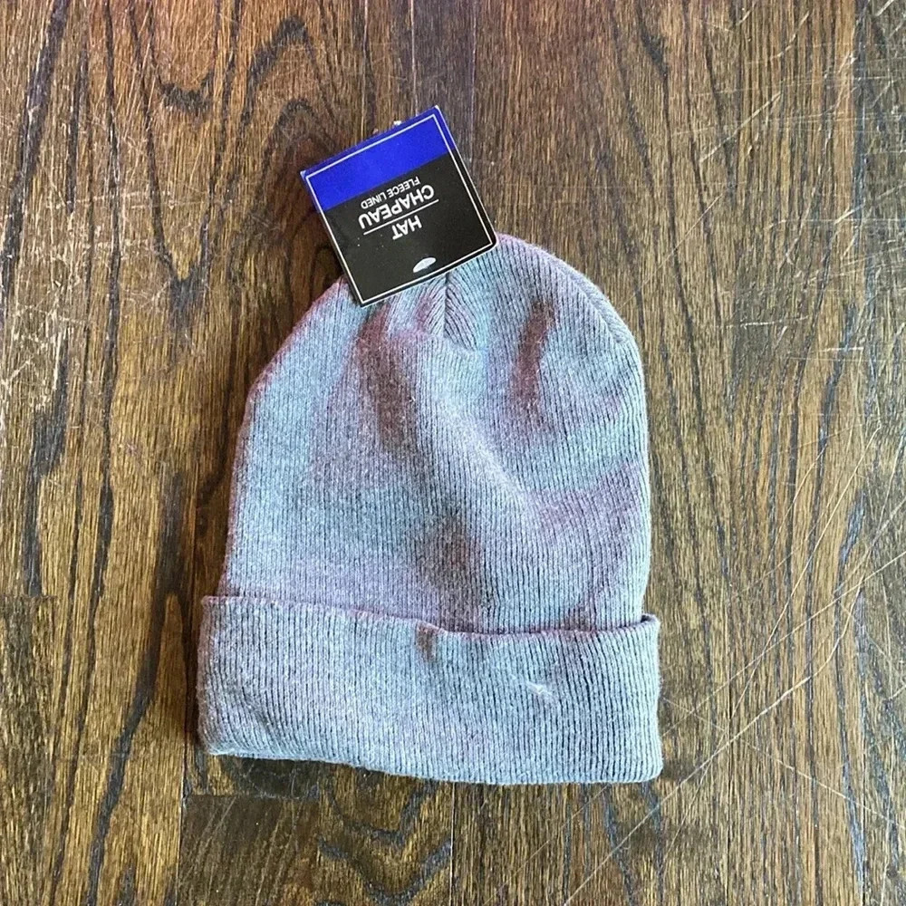 NWT fleece line beanie